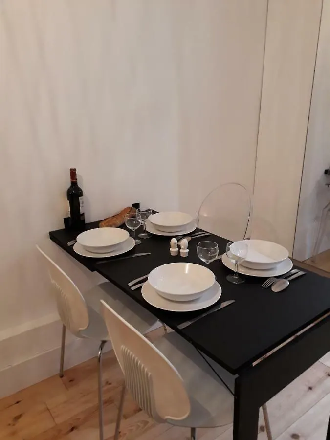Studio Sur La Butte Montmartre Apartment